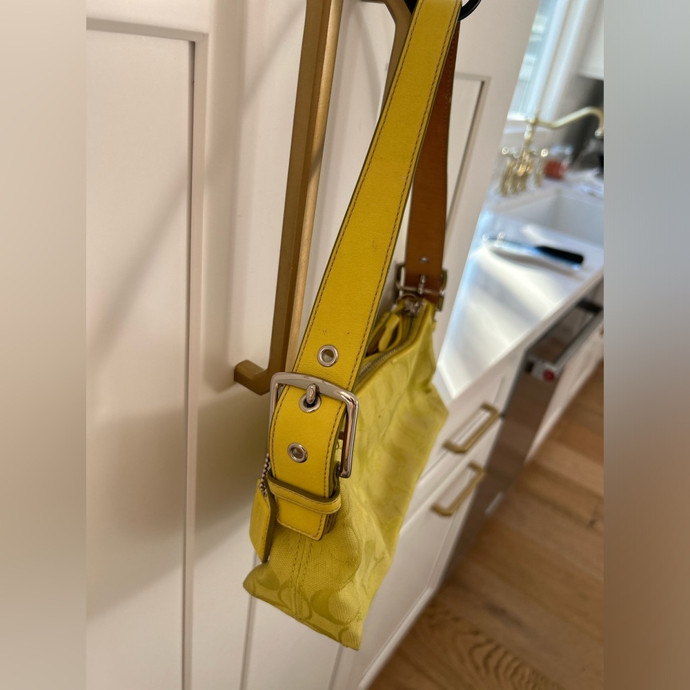 Rare Vintage Y2K Coach Neon Yellow Green Baguette Shoulder Bag - Picture 5 of 8